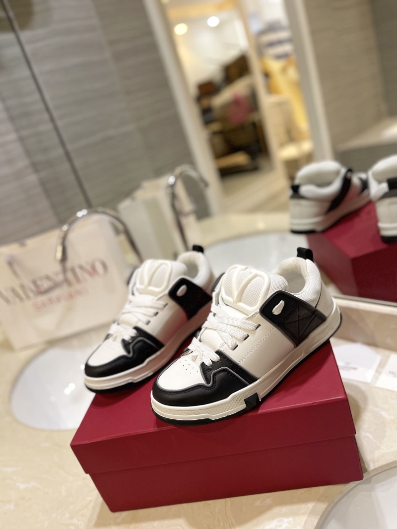 Valentino Sneakers